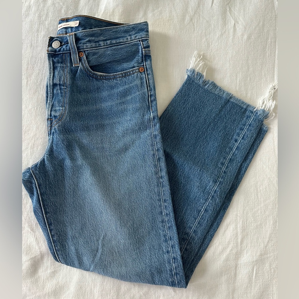 Levi's Cropped Ankle Jeans